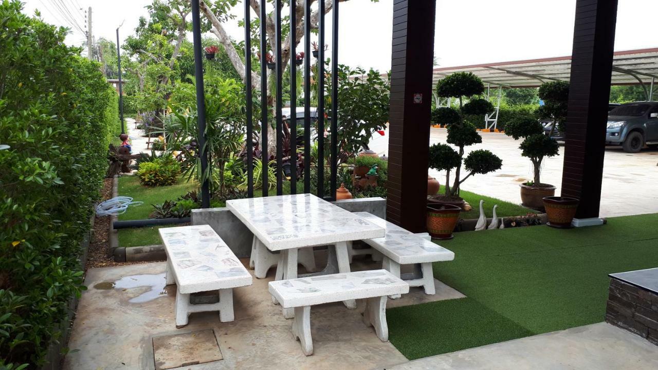 Baan Lita Aparthotel Phimai Exterior foto